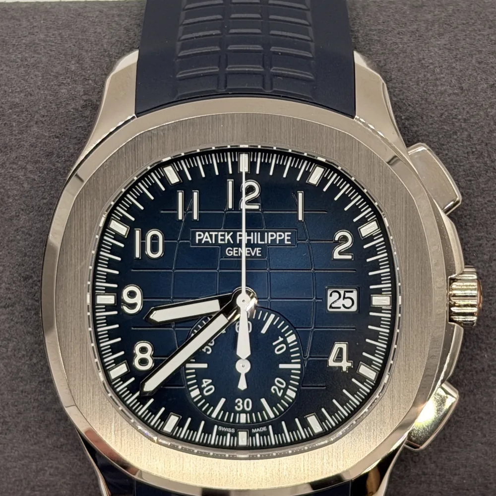 Patek Philippe 5968G-001 Aquanaut Chronograph, white gold, blue dial